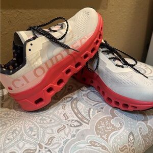 On Clouds-Free People Cloudmonster Women’s Running Shoes - White and Coral Pink